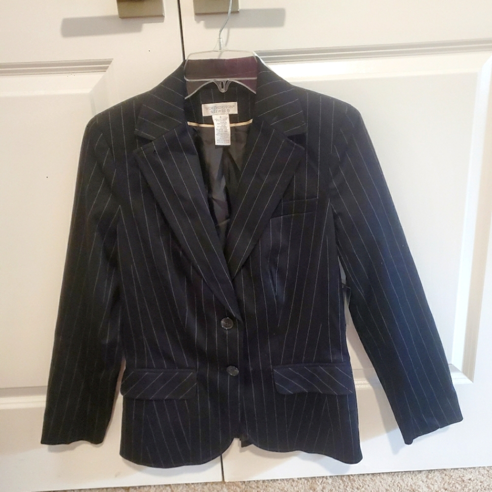 Black Striped Worthington Size 6 Blazer